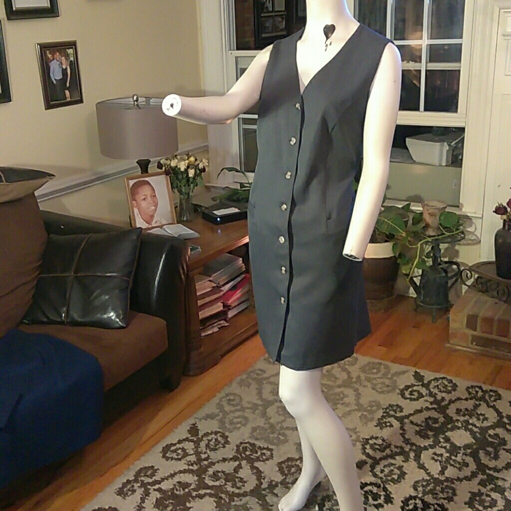 B.Barbara ladies button front dess